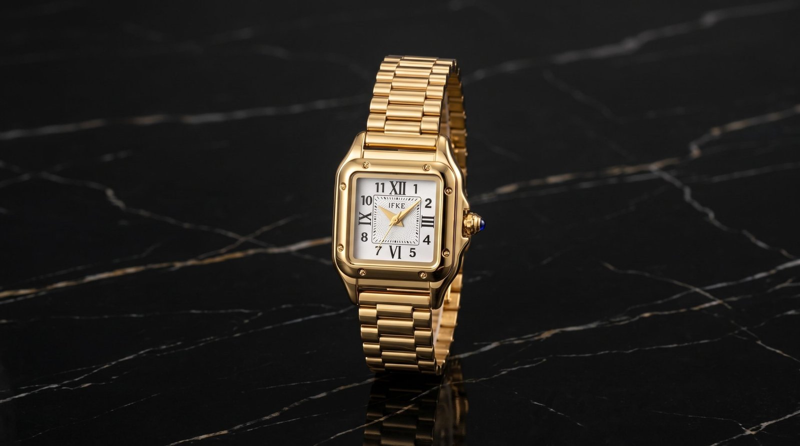 Montre IEKE Dorée - Cadran Carré Vintage avec Chiffres Romains – Image 3