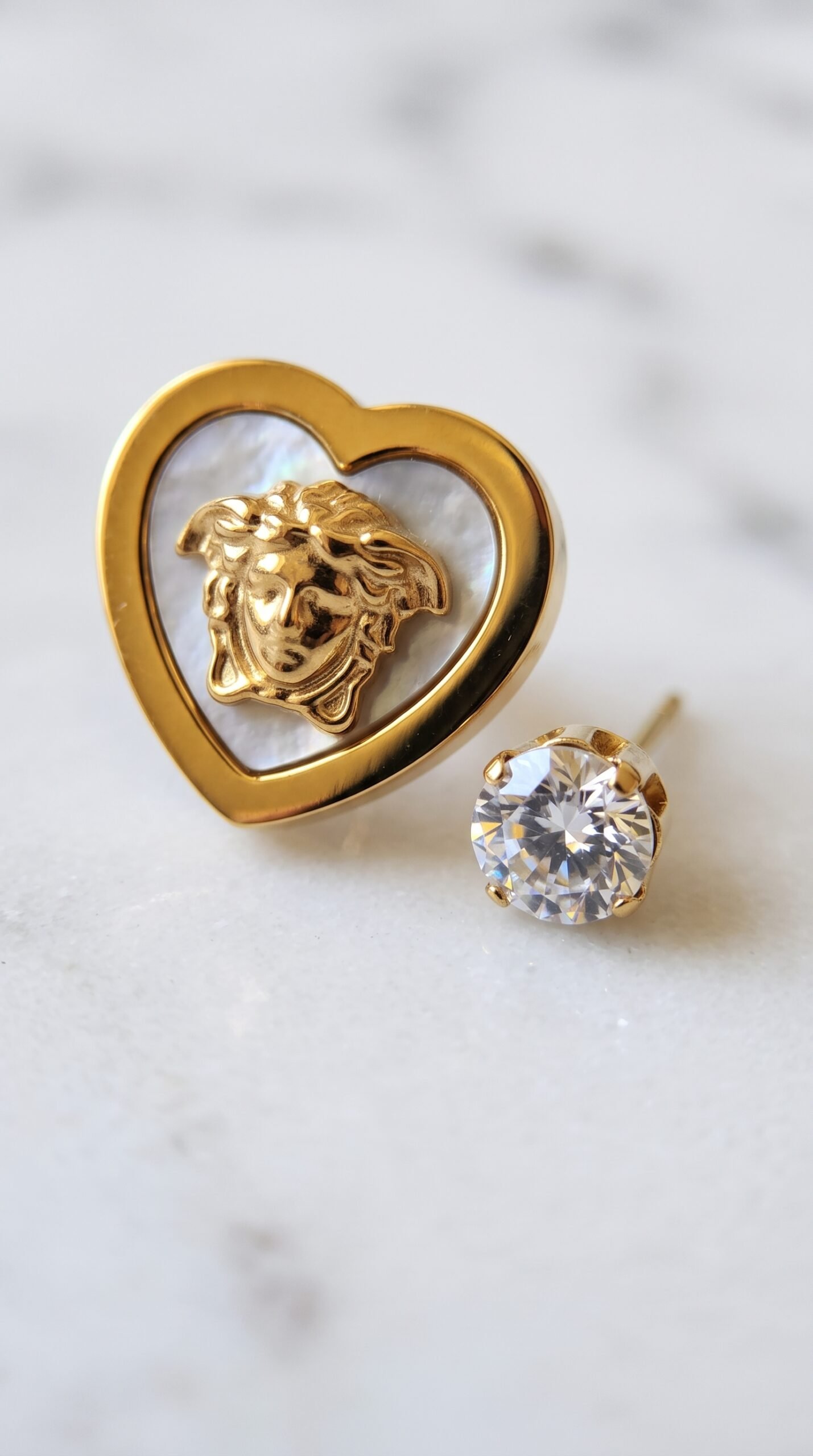 Boucles d'Oreilles Cœur Dorées avec Strass